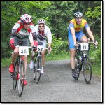 Martin Meinert, André Mühlstädt und Florian Jung beim Zielsprint