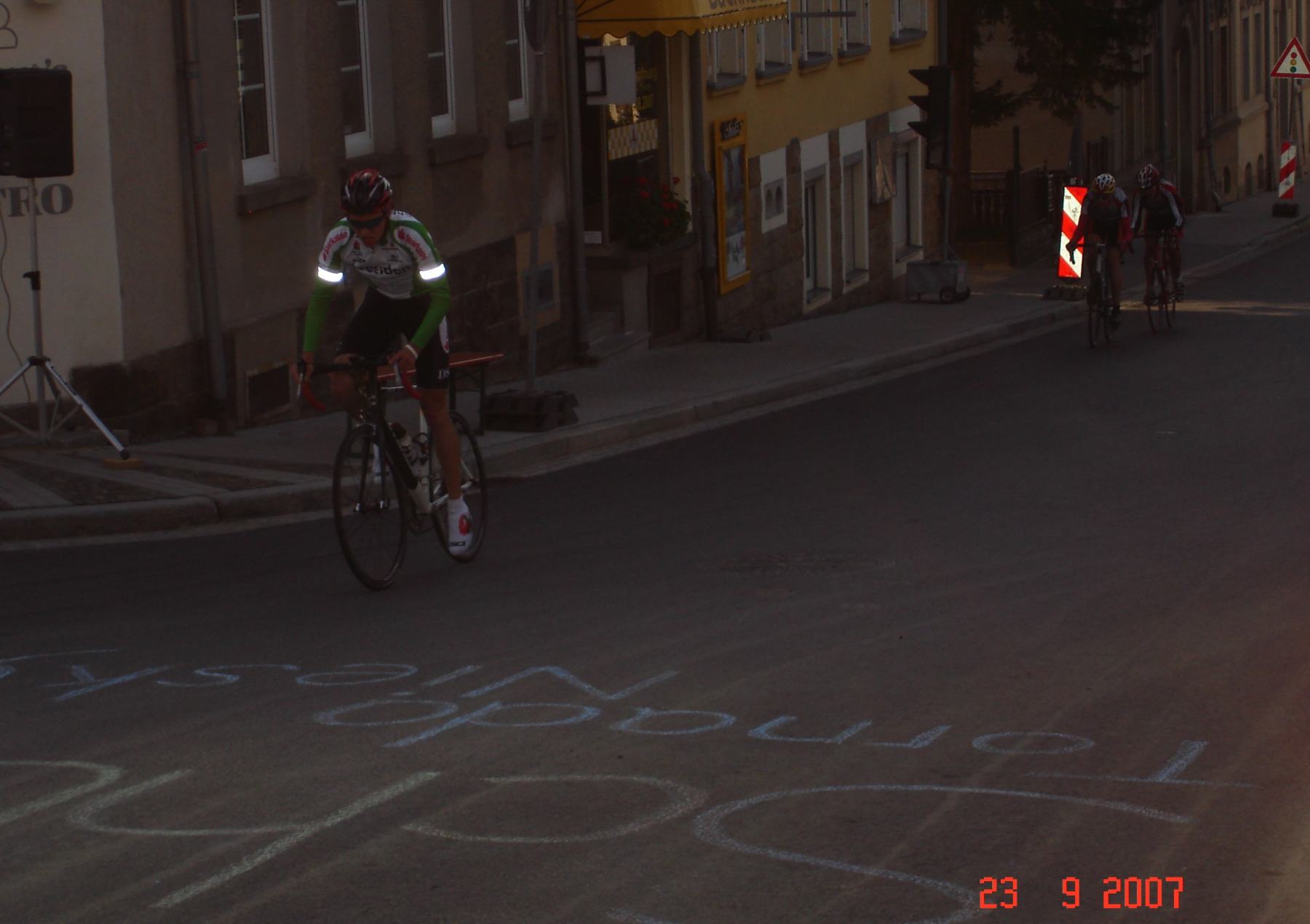 Jugendrennen früh am Tage