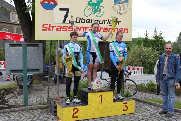 Siegerehrung der Frauen, Janine Bubner vor Beate Zanner und Nina Köhn