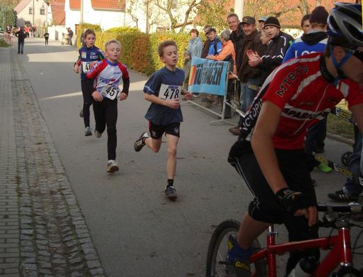 Phillip macht sich derweil um die U13 verdient